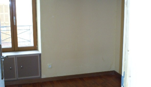 Logement �tudiant T2 &agrave; Collobri�res (83610)