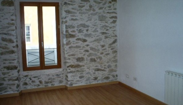 Logement �tudiant T2 &agrave; Collobri�res (83610)