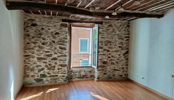 Logement �tudiant T2 &agrave; Collobri�res (83610)