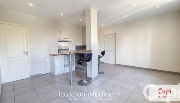 Logement tudiant Location T2 Vide Commentry (03600)