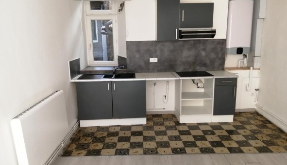 Logement �tudiant T2 &agrave; Compr�gnac (12100)