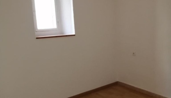 Logement �tudiant T2 &agrave; Compr�gnac (12100)