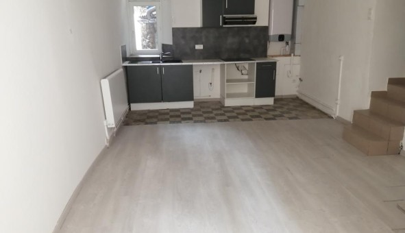 Logement �tudiant T2 &agrave; Compr�gnac (12100)