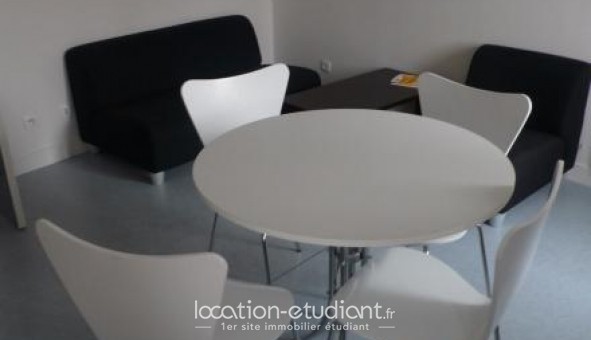 Logement tudiant Location T2 Vide Cosne Cours sur Loire (58200)