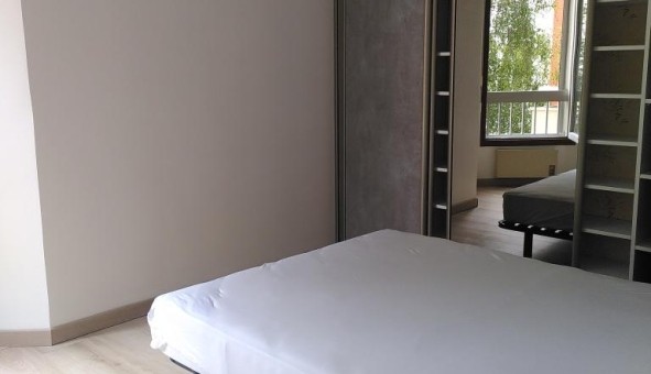 Logement tudiant T2 à Courbevoie (92400)