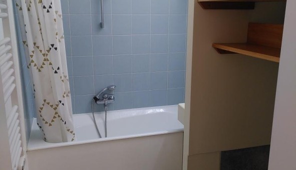 Logement tudiant T2 à Courbevoie (92400)