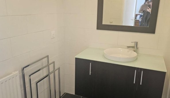 Logement tudiant T2 à Courbevoie (92400)