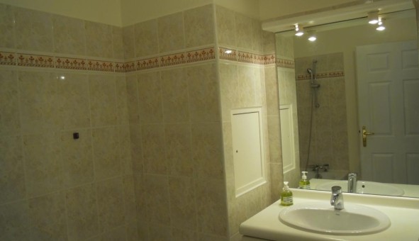 Logement tudiant T2 à Courbevoie (92400)