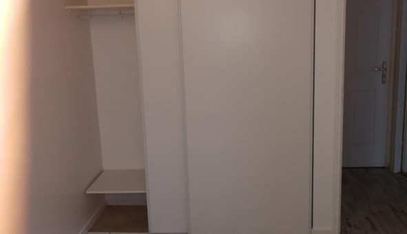 Logement tudiant T2 à Courbevoie (92400)