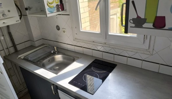 Logement tudiant T2 à Courbevoie (92400)