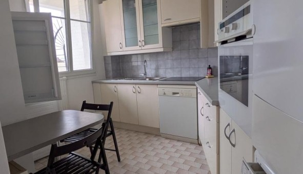 Logement tudiant T2 à Courbevoie (92400)