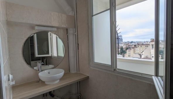 Logement tudiant T2 à Courbevoie (92400)