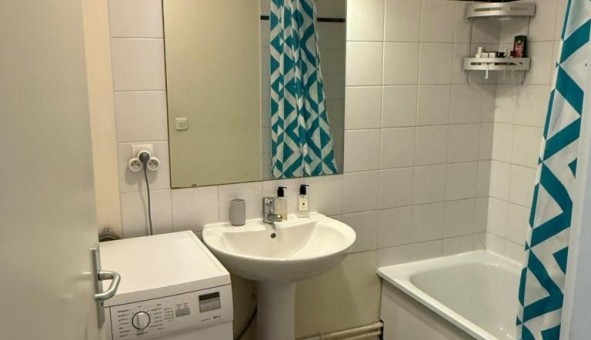 Logement tudiant T2 à Courbevoie (92400)