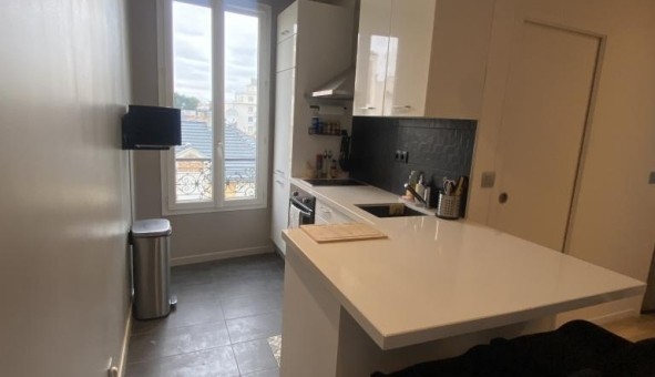 Logement tudiant T2 à Courbevoie (92400)