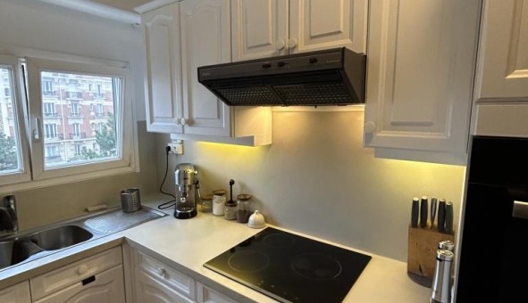 Logement tudiant T2 à Courbevoie (92400)