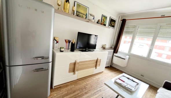 Logement tudiant T2 à Courbevoie (92400)