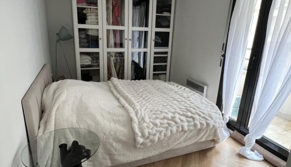 Logement tudiant T2 à Courbevoie (92400)