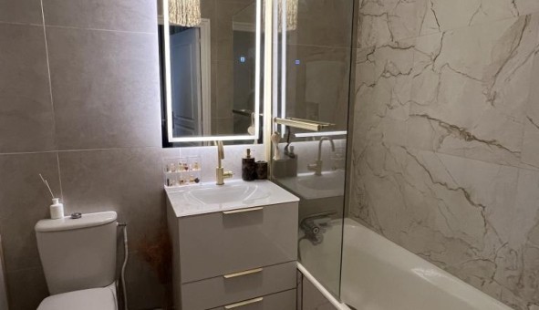 Logement tudiant T2 à Courbevoie (92400)