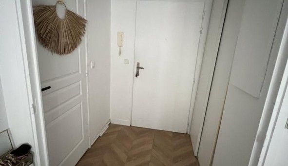 Logement tudiant T2 à Courbevoie (92400)