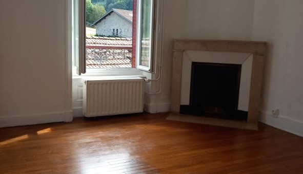Logement étudiant T2 à Cours la Ville (69470)