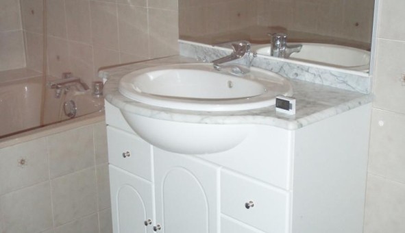 Logement tudiant T2 à Coursegoules (06140)