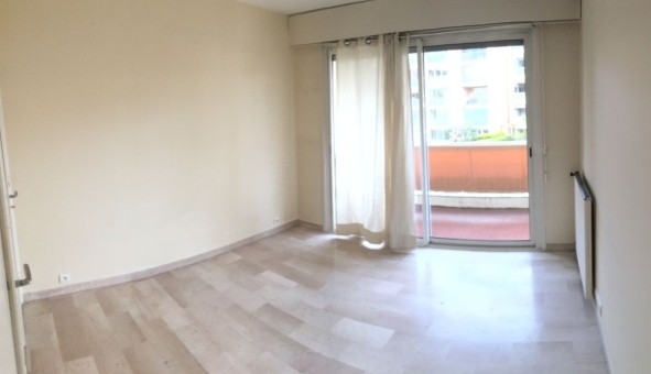 Logement �tudiant T2 &agrave; Coursegoules (06140)