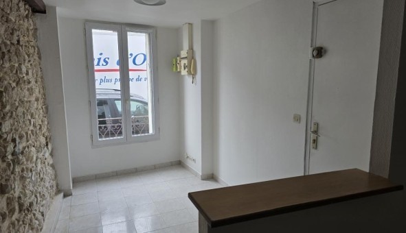 Logement tudiant Location T2 Vide Darvault (77140)