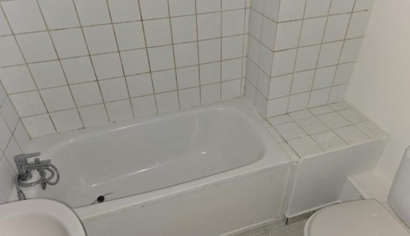 Logement tudiant T2 à Darvault (77140)