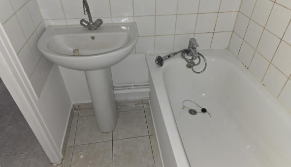 Logement tudiant T2 à Darvault (77140)