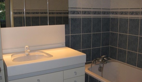 Logement étudiant Location T2 Vide Dijon (21000)