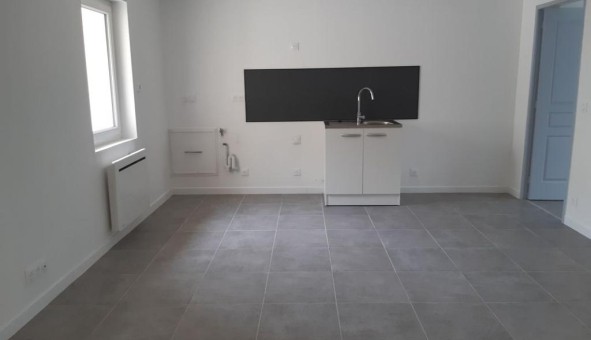 Logement tudiant Location T2 Vide Dreux (28100)
