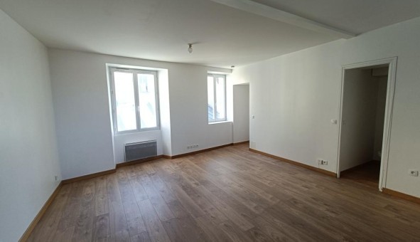 Logement étudiant Location T2 Vide Écharcon (91540)
