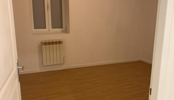 Logement tudiant T2 à merainville (77184)