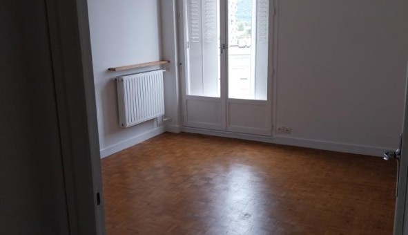 Logement tudiant T2 à Engins (38360)