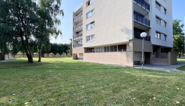 Logement �tudiant T2 &agrave; Favi�res (77220)