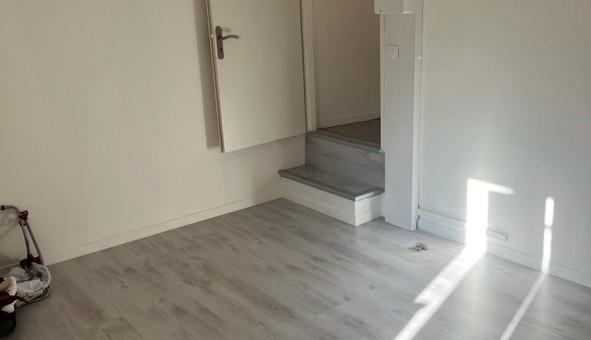 Logement tudiant T2 à Fontaine le Puits (73600)