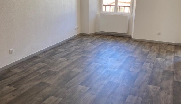 Logement tudiant T2 à Fontaine le Puits (73600)