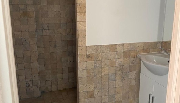 Logement tudiant T2 à Fontaine le Puits (73600)
