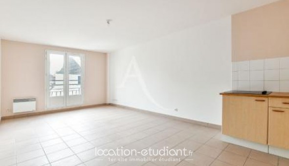 Logement tudiant T2 à Fontenay Trsigny (77610)