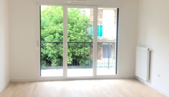 Logement étudiant Location T2 Vide Fontenay sous Bois (94120)