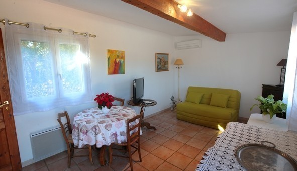 Logement tudiant T2 à Fontvieille (13990)