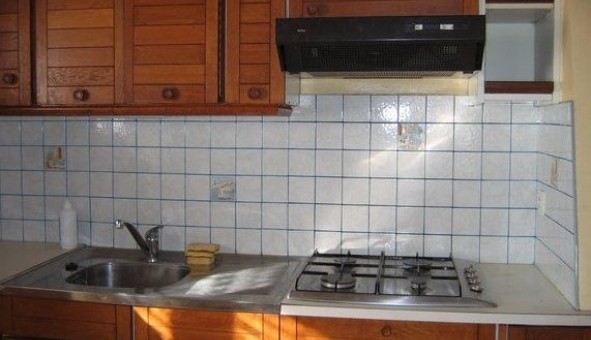 Logement �tudiant Location T2 Vide Fos sur Mer (13270)