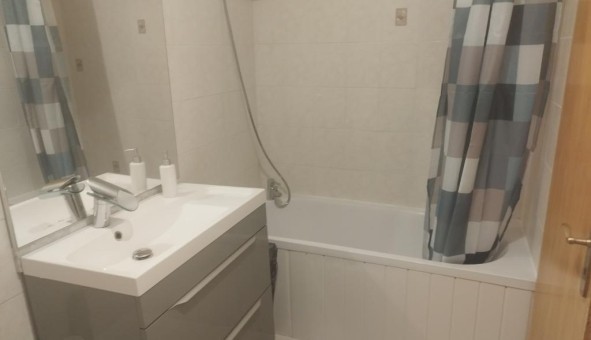 Logement tudiant T2 à Fourcatier et Maison Neuve (25370)