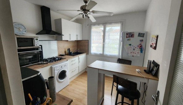 Logement tudiant Location T2 Vide Fraisses (42490)