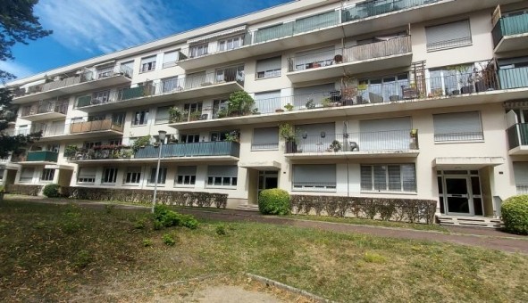 Logement étudiant Location T2 Vide Franconville (95130)
