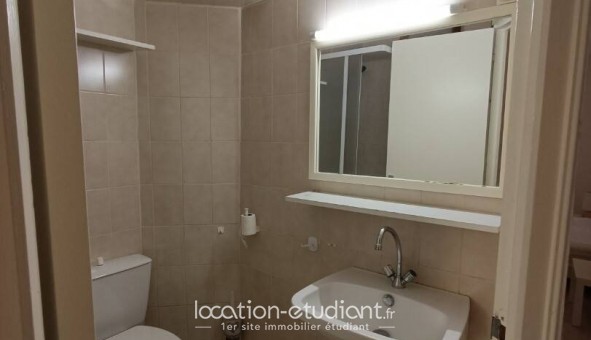 Logement �tudiant T2 &agrave; Gatti�res (06510)