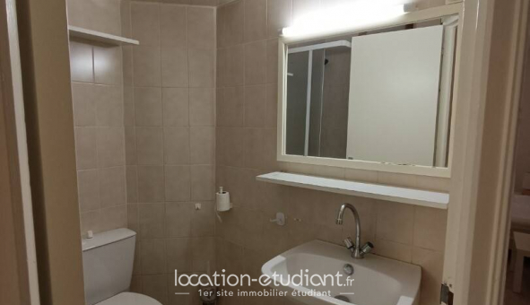 Logement �tudiant T2 &agrave; Gatti�res (06510)