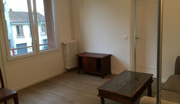 Logement tudiant Location T2 Vide Gennevilliers (92230)
