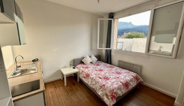 Logement tudiant Location T2 Vide Grenoble (38000)