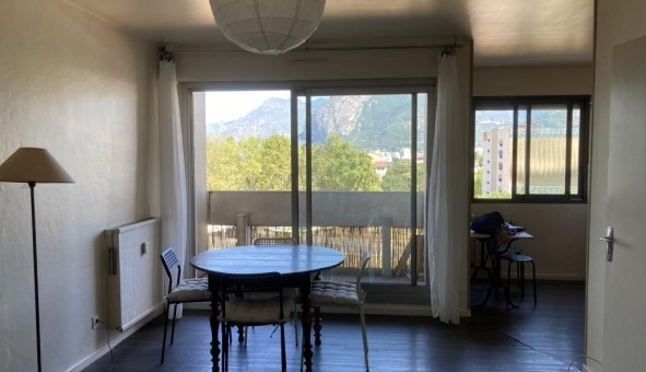 Logement tudiant T2 à Grenoble (38000)